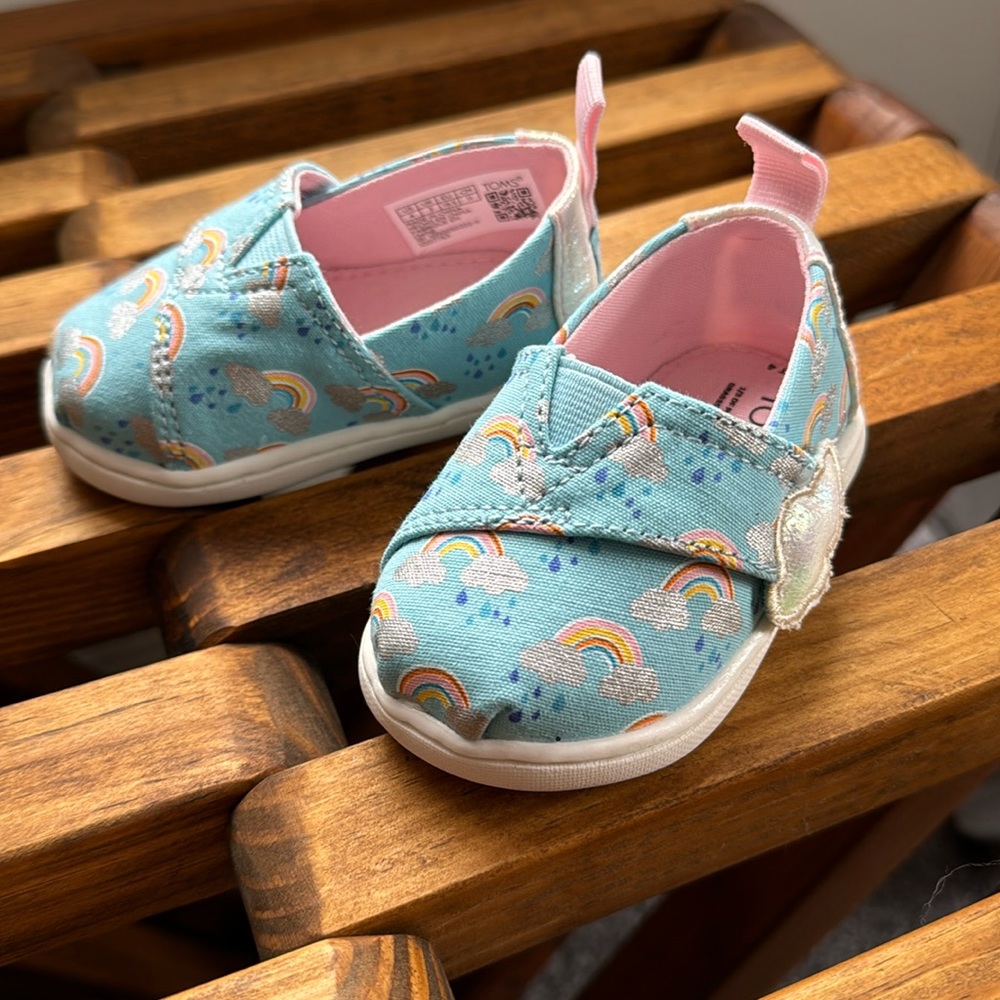 TOMS Alpargata - Blue Weather Foil Print - Worn Once - Size 4C